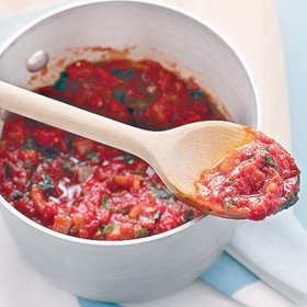 Dokonalá rajčatová krémová omáčka na těstoviny